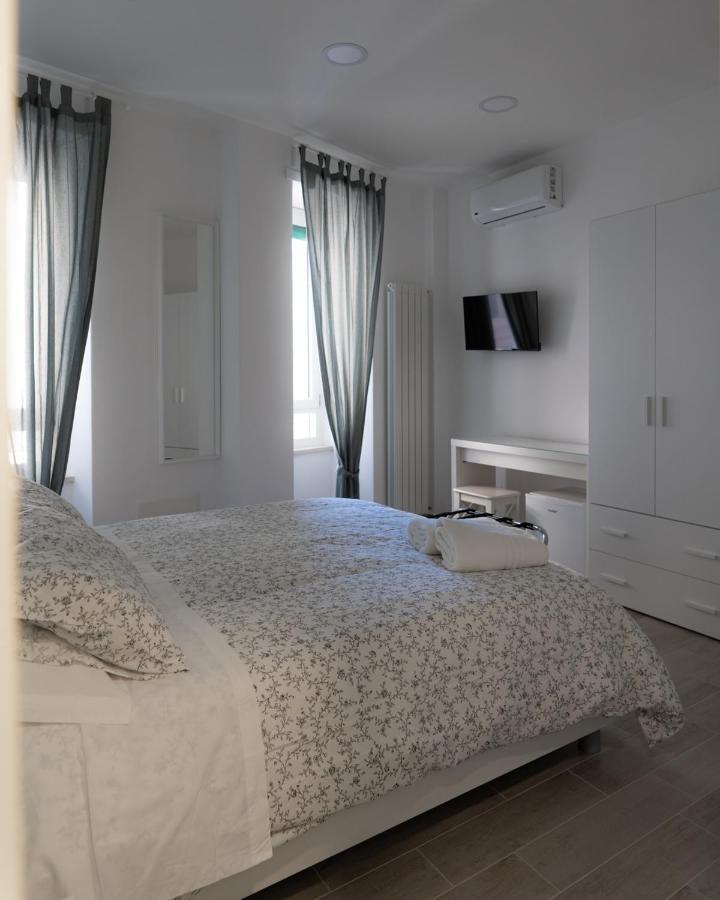Hotel Dimora Cavour Napoli Esterno foto