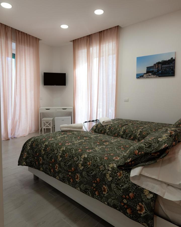 Hotel Dimora Cavour Napoli Esterno foto