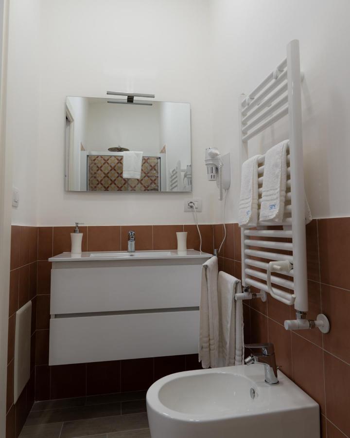 Hotel Dimora Cavour Napoli Esterno foto